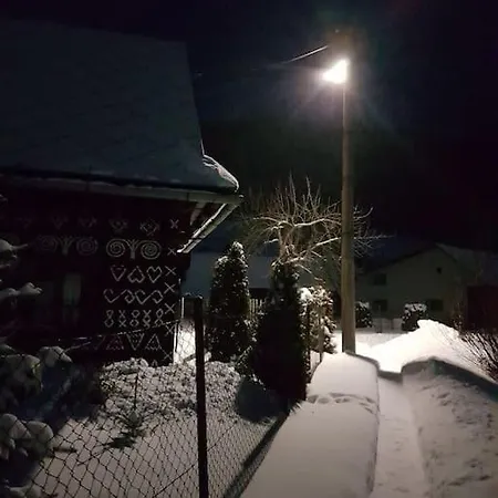 Malovana Drevenicka V Cicmanoch *