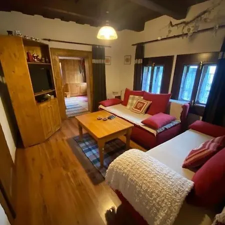 Holiday home Malovana Drevenicka V Cicmanoch