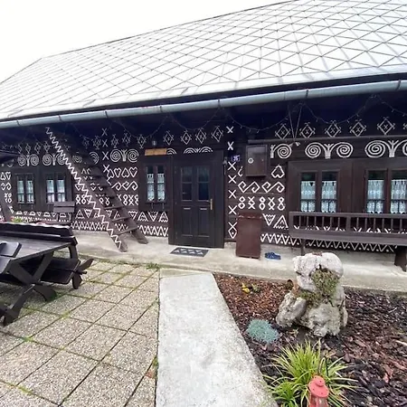 Holiday home Malovana Drevenicka V Cicmanoch *
