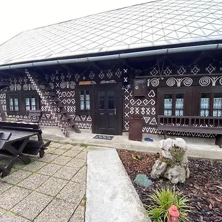 Feriehus Malovana Drevenicka V Cicmanoch *