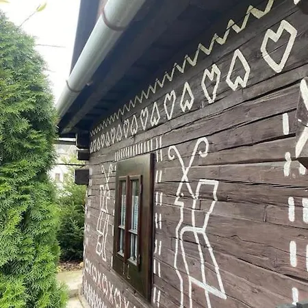 Malovana Drevenicka V Cicmanoch